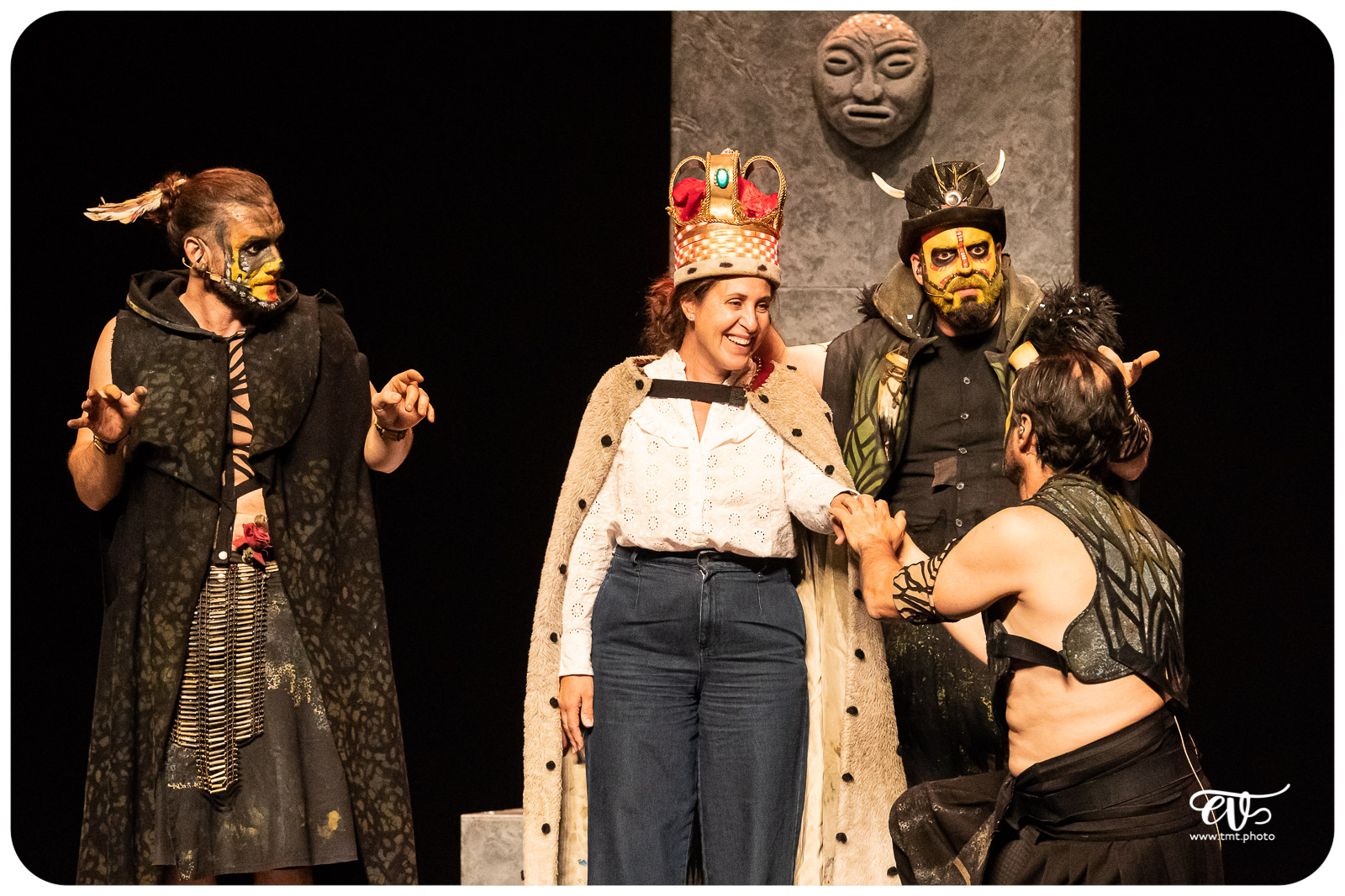 THE PRIMITALS (YLLANA & PRIMITAL BROTHERS)